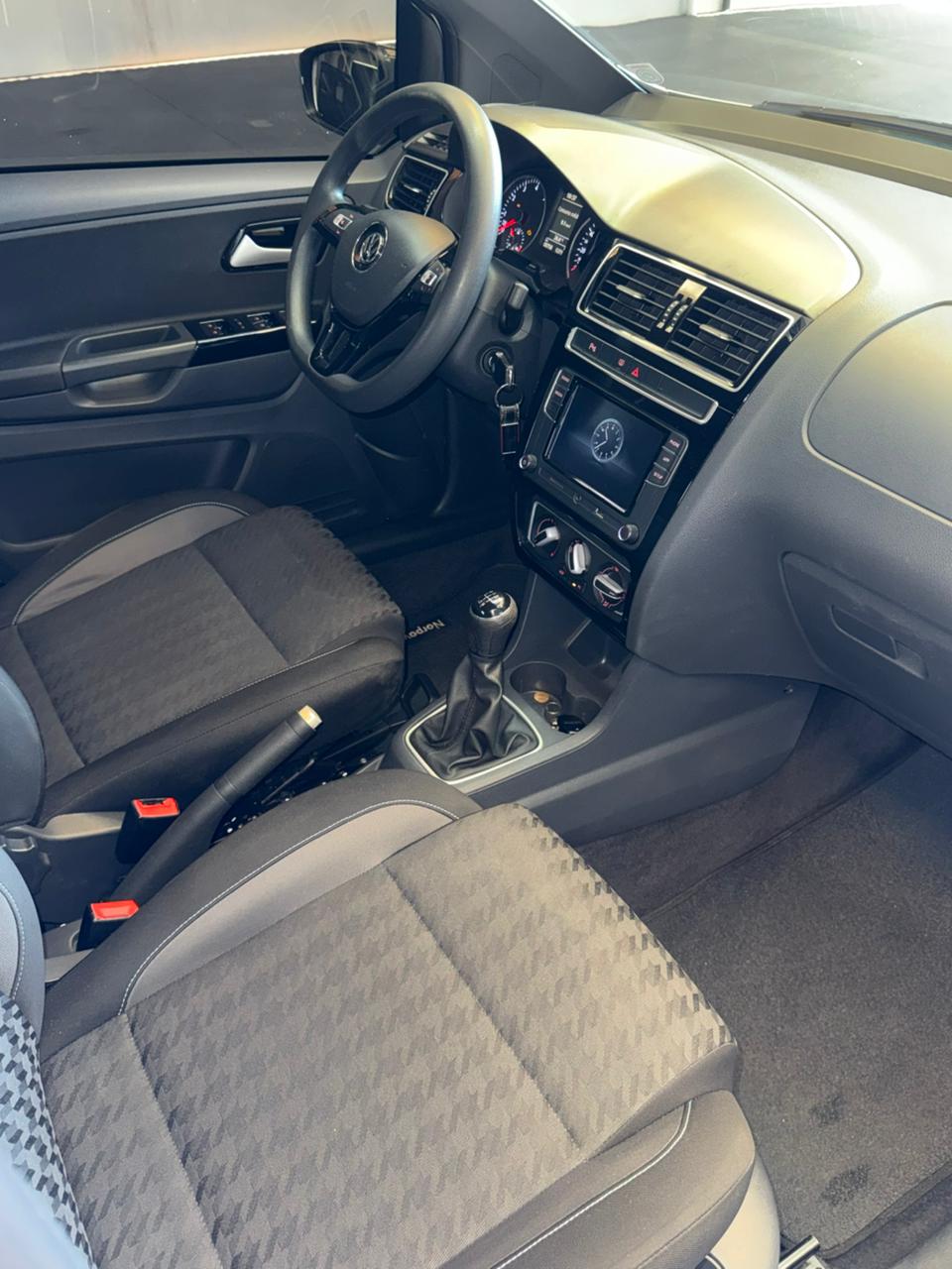 Volkswagen Fox Track 1.0 Flex - foto 14