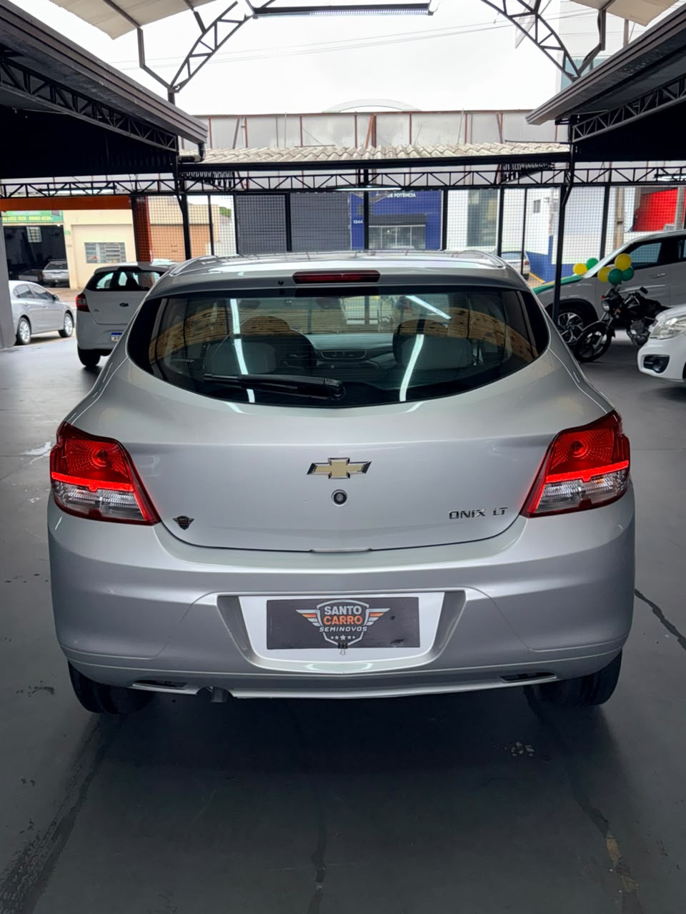 Chevrolet Onix LT 1.0 Flex - foto 6