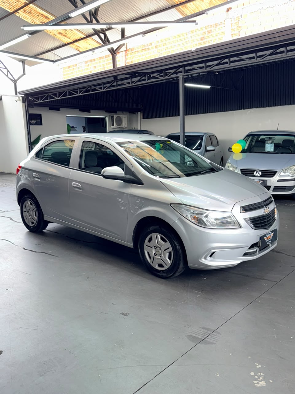 Chevrolet Onix LT 1.0 Flex - foto 2