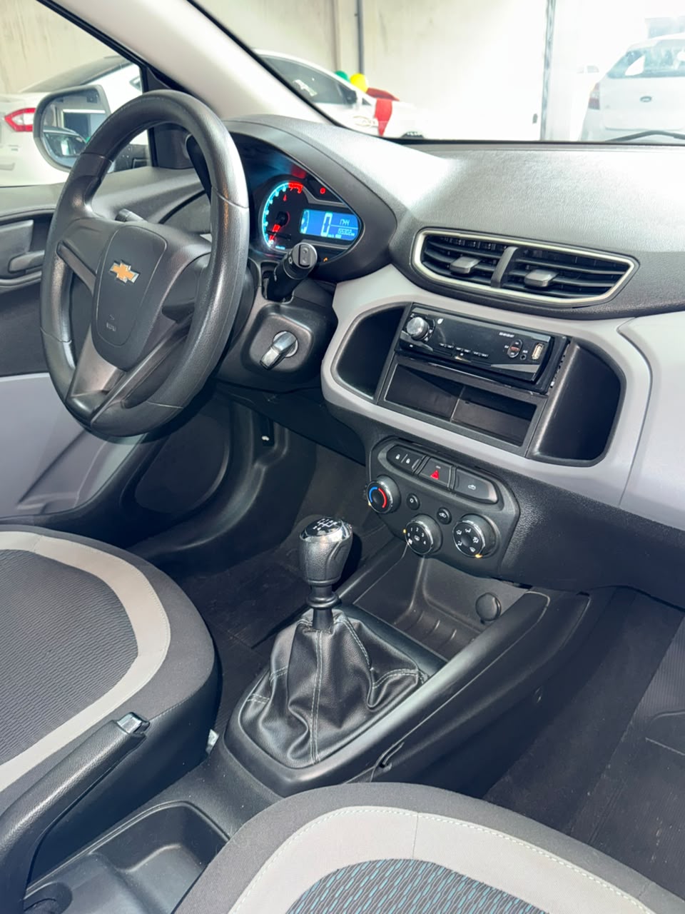 Chevrolet Onix LT 1.0 Flex - foto 8