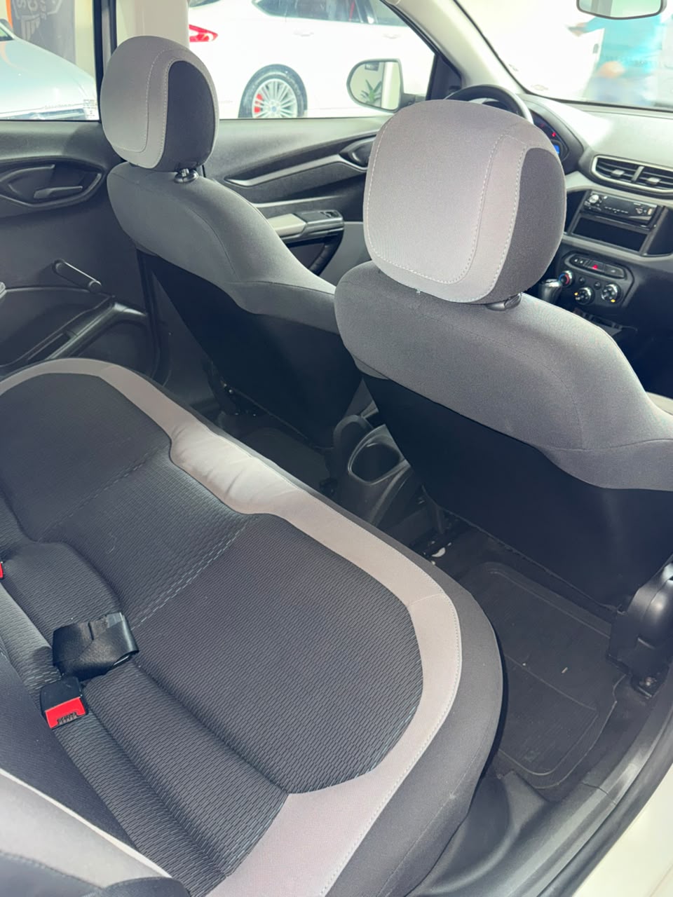 Chevrolet Onix LT 1.0 Flex - foto 12