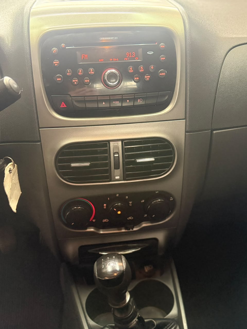 Fiat Strada Trekking 1.6 Flex Cabine Dupla - foto 10