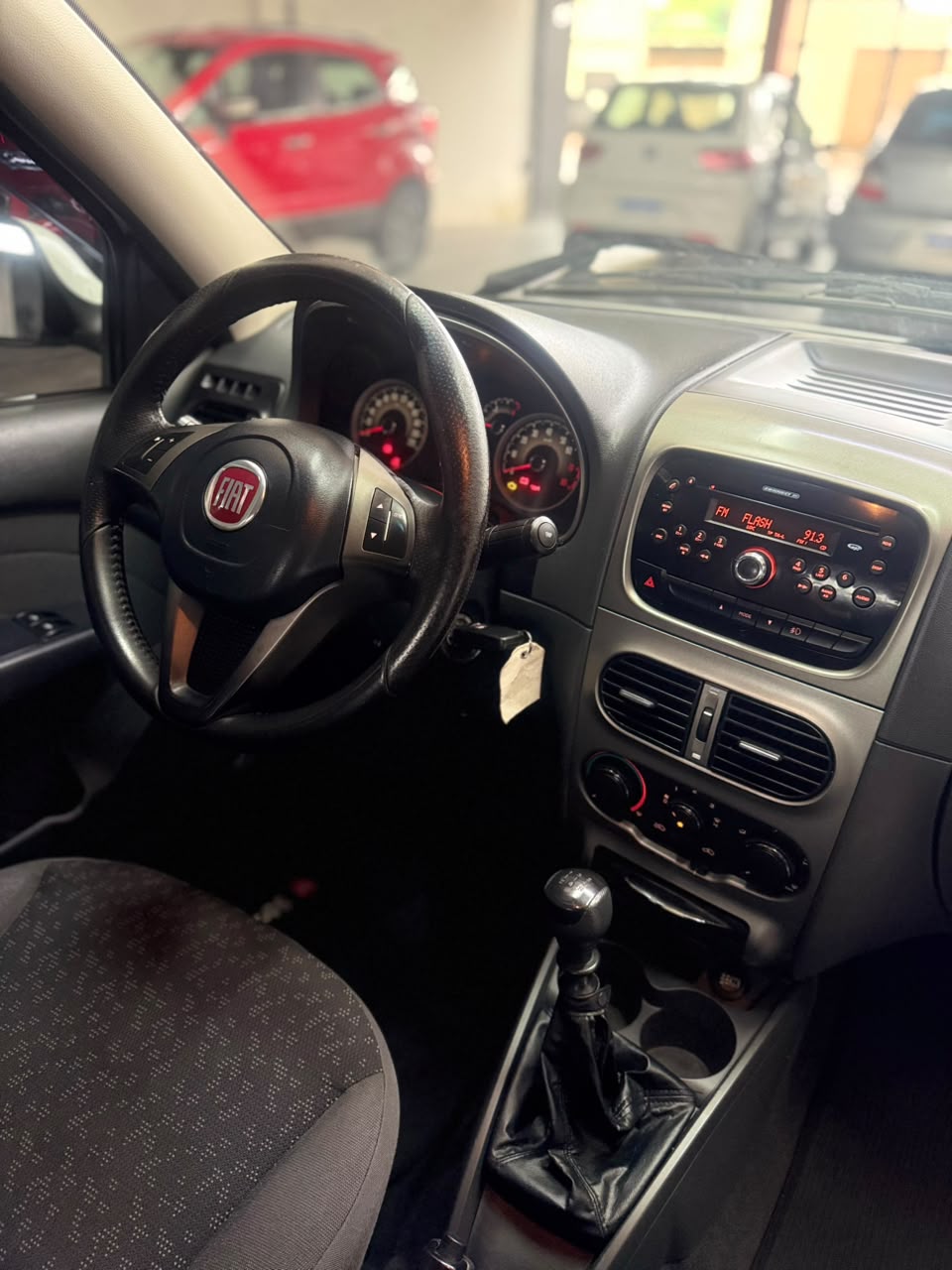 Fiat Strada Trekking 1.6 Flex Cabine Dupla - foto 9