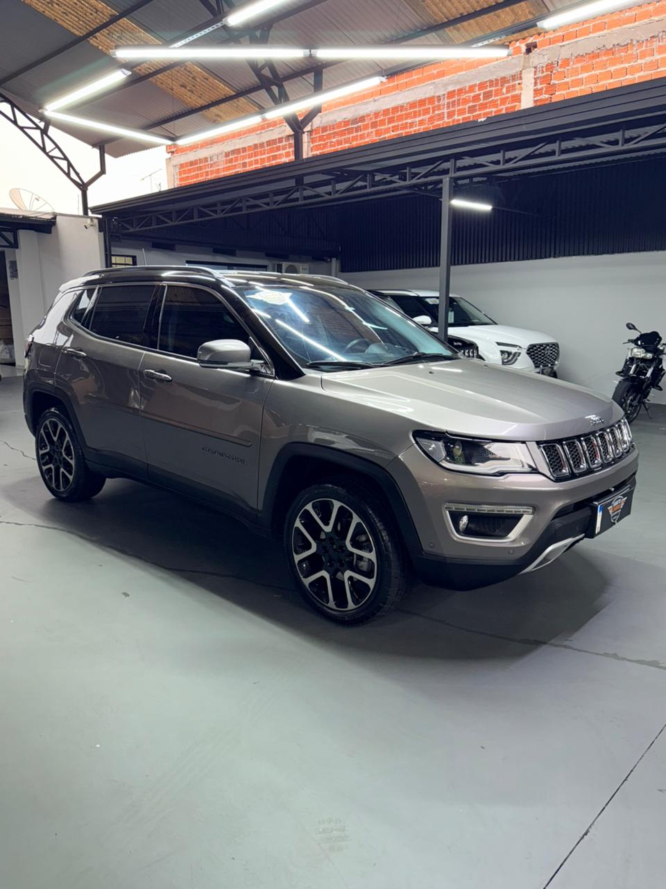 Jeep Compass Limited Diesel 4X4 At 9 - foto 3