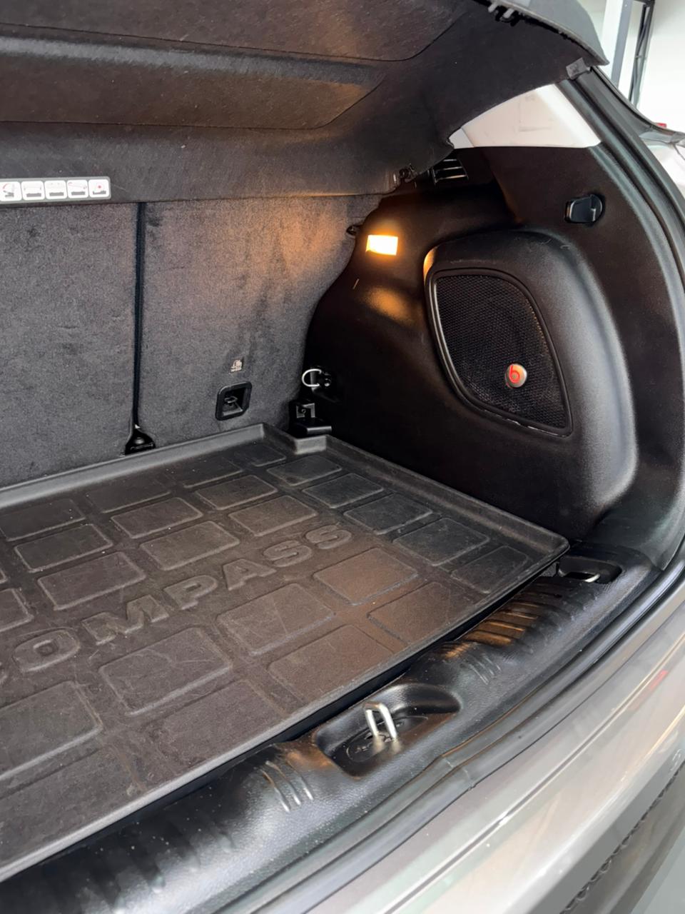 Jeep Compass Limited Diesel 4X4 At 9 - foto 7